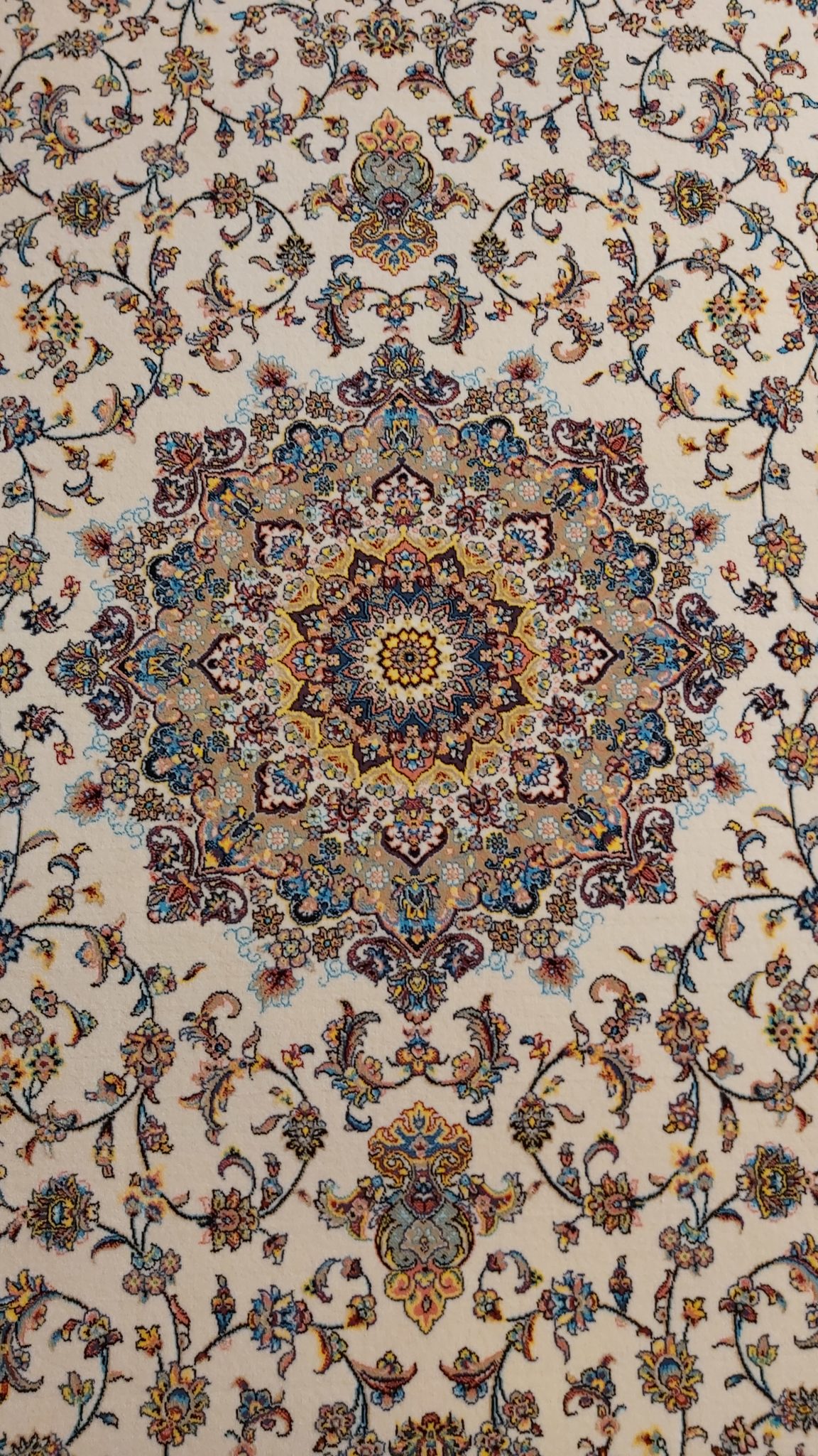 Isfahan Design - Dynasty Oriental Rugs